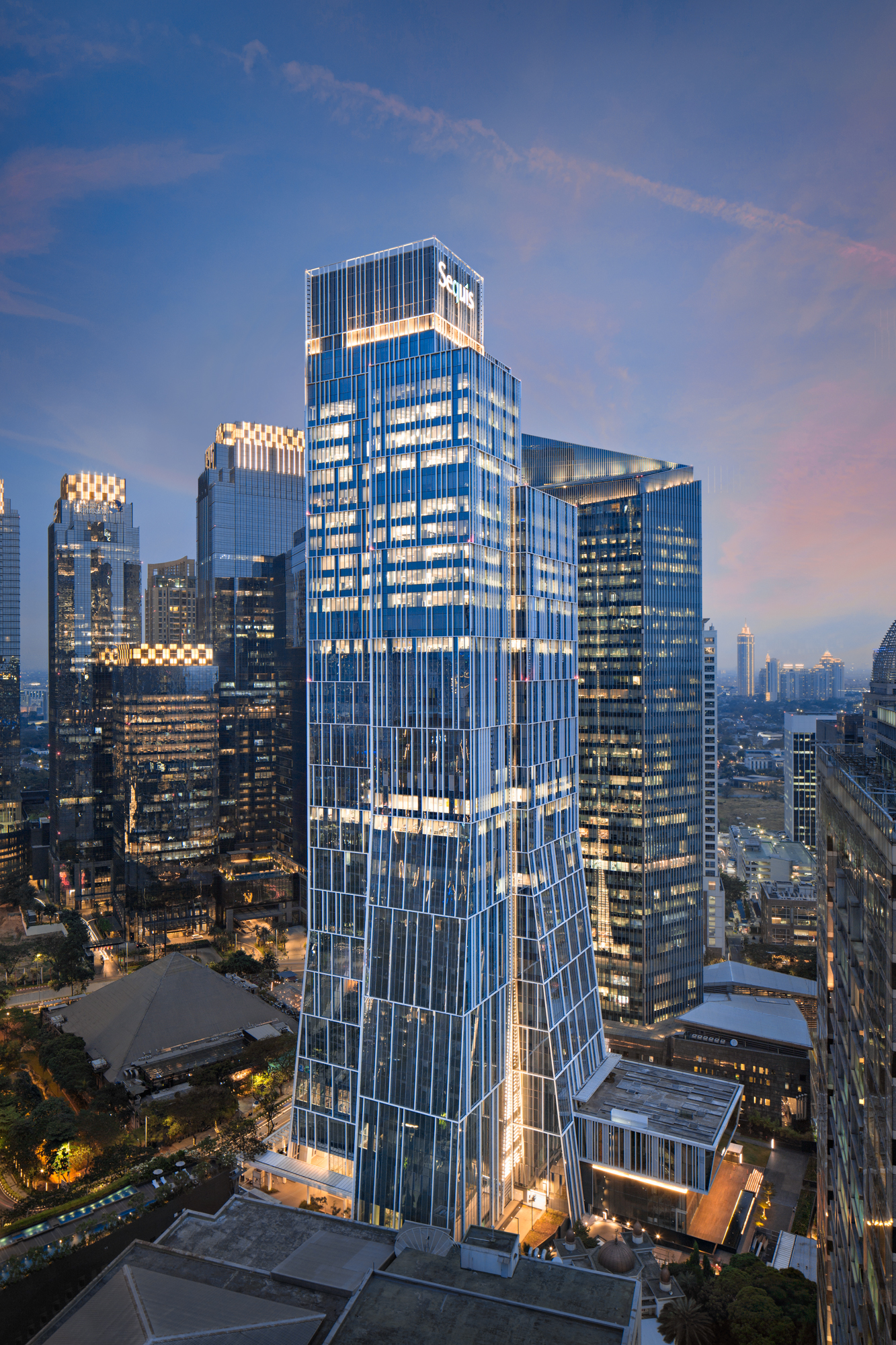 thumbnail for S​equis Tower Wins AIA International Region Awards for Design and Sustainability